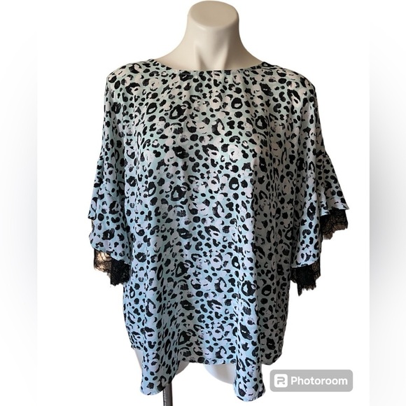 EST. 1946 Light Blue Leopard Black Lace Short Sleeve Blouse Size XL - Picture 1 of 7